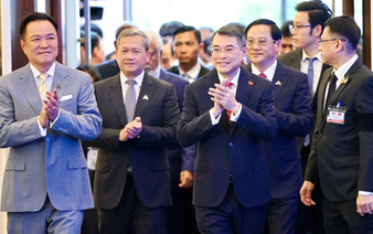 Hanoi provides platform for Thai, Cambodian PMs to voice commitment to peace