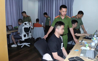23 foreigners found staying illegally in northern Vietnam, suspected of operating online fraud ring