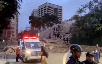 Buildings collapse as quakes rock Venezuela, 'high casualties' likely