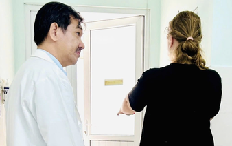 Russian tourist recovers from paralysis after stroke treatment in Ho Chi Minh City