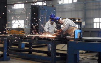 Global AI wave revs up Asian factories, offsetting conflict-induced pain