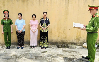 Vietnam police charge 3 jewelry store owners in cross-border diamond smuggling investigation