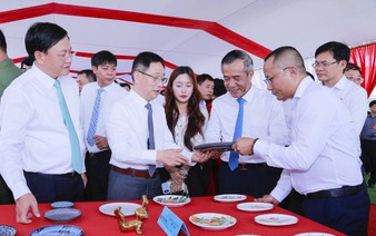 Chinese firm inaugurates phase 1 of $200mn ceramics project in Vietnam