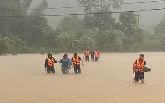 Villages submerged after heavy rains trigger flooding in northern Vietnam