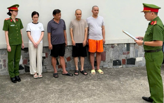 4 suspects prosecuted over alleged smuggling of over 3,400 diamonds into Vietnam