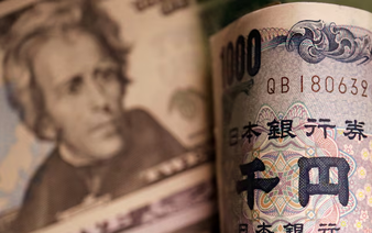 Euro heads for one-week high ahead of ECB policy decision