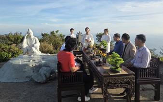Ban Co Peak: Vietnamese tea in the footsteps of Bill Gates