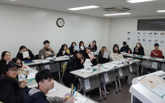 Riding the wave: Vietnamese students adapt as global study-abroad trends shift