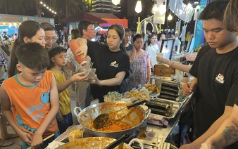Da Nang dismisses overcharging claims at Son Tra Night Market after preliminary inspection