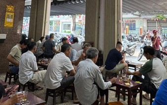 Da Nang bids farewell to Long Coffee founder Do Long