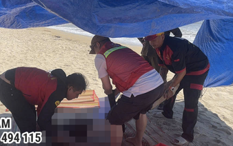 Foreign man’s body found floating in sea off Da Nang