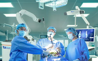Vietnam hospital hits 100-case milestone with AI robot-assisted joint replacement in 3 months