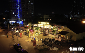 Temporary sports facilities give rise to noisy drinking spots in Ho Chi Minh City urban area