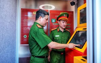 Hanoi launches pilot 'Smart Police Station' kiosk