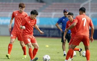 Vietnam battle Malaysia on outdated cow grass pitch in ASEAN Cup semifinal 