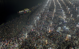 Stampede at a Hindu temple in India’s Bihar state leaves 7 dead and over a dozen injured