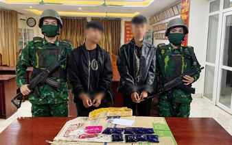 2 Vietnamese teenagers arrested for allegedly transporting 12,000 meth pills