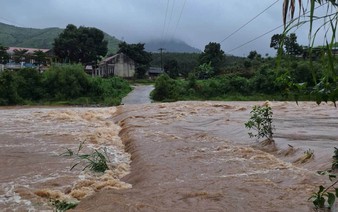 Heavy rain cuts off over 280 households in Vietnam’s Quang Ngai