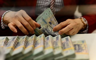 Petrolimex tops Vietnam's daily revenue rankings in H1 2026