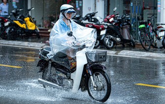 Storm Narra moves offshore, northern Vietnam to see less rain