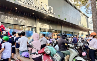 Ho Chi Minh City ward calls emergency meeting as int'l school closes unexpectedly on first school day