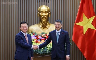 Samsung's exports reach $500 billion, plans expanded R&D investment in Vietnam
