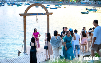 Vietnam’s Nha Trang offers budget-friendly snail feast, spectacular sunset views