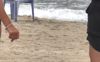 Smoking, cigarette butts mar Da Nang beaches