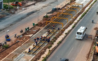 Vietnam’s Phu Quoc races to install 2,850 rails for its first light rail transit