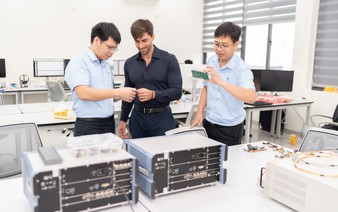 Vietnamese institute, Italian group launch space technology center to develop high-tech products