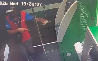 French tourists return $770 left at ATM to shipping worker in Vietnam