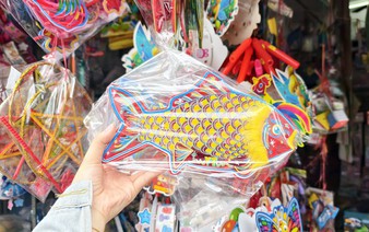 Handmade lanterns still glow in Ho Chi Minh City despite factory-made rivals