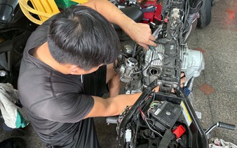 A lesson learned: Vietnam repairs what the West throws away