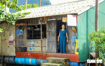 Inside the 'floating homes' in central Vietnam that rise with the floods