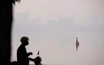 Air pollution exceeds daily limits 1 in 3 days, ranks No. 3 death risk in Vietnam