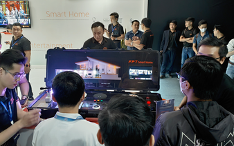 How can Vietnam keep its startups from moving to Singapore?