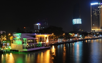 Da Nang, the stunning city of light
