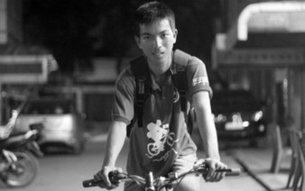 Youth cherishes dream of donating 180,000 notebooks to poor kids in Vietnam