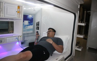 Capsule hotels offer new appeal to budget tourists in Vietnam