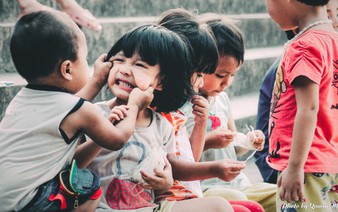 Photography forum captures life of Vietnamese streets