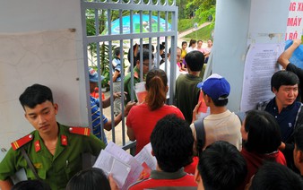 In Vietnam, parents go sleepless to sign children up for grade school