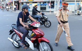 Ho Chi Minh City traffic police praised for rejecting bribes