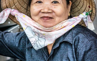Saigon market women through the lens of Swedish photographer