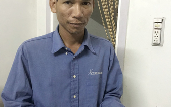 Vietnamese man turns to civil service after 13 years being lottery ticket seller