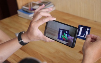 Husband, wife blaze trail with VR app for physics education in Vietnam