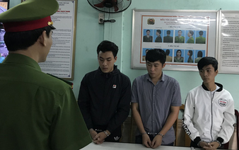 Vietnam police nab college students for online bargain scams