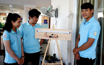 Vietnamese students create voice-controlled smart-lights