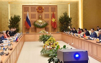 Russia to assist Vietnam in building e-government