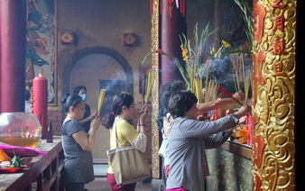 Chinese-Vietnamese community celebrates Lantern Festival in Ho Chi Minh City