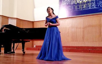 Opera singer nurtures love for classical music among young Vietnamese